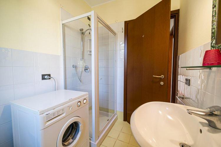La Baia Di Bagnaia Apartment Портоферайо Екстериор снимка